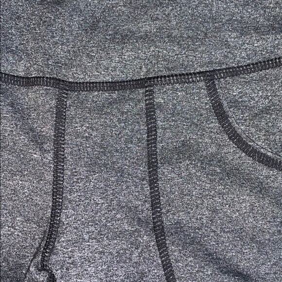 GWC Gray and Black Full-Length Leggings | Sz L - Picture 5 of 6